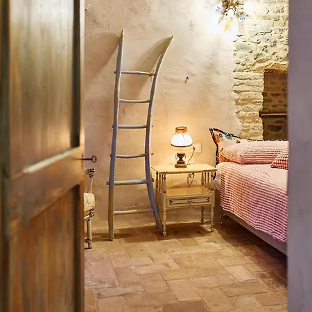 Il Mulino Di Sotto Mombaroccio